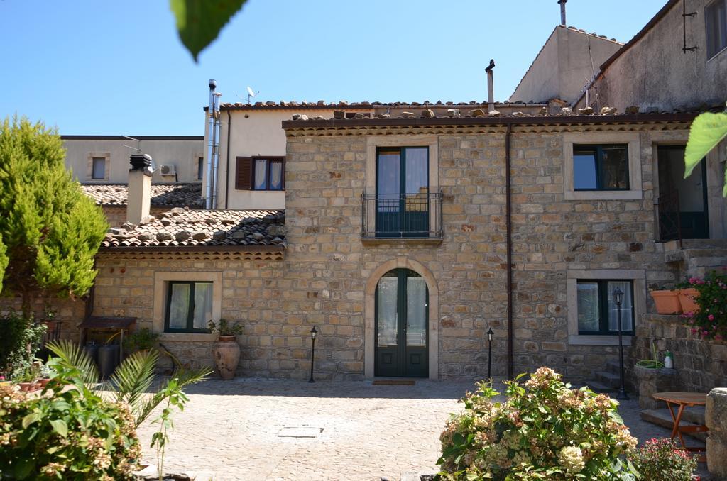 La Carretteria Guest House Mistretta 外观 照片