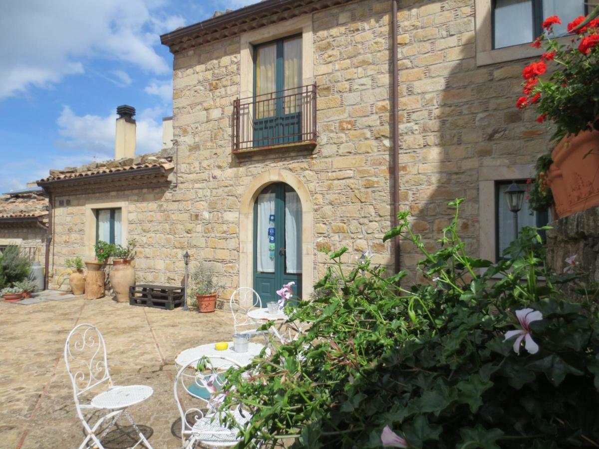 La Carretteria Guest House Mistretta 外观 照片